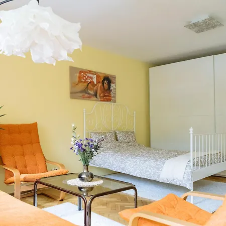 Herastrau Park - Business District - Arancia Daire *