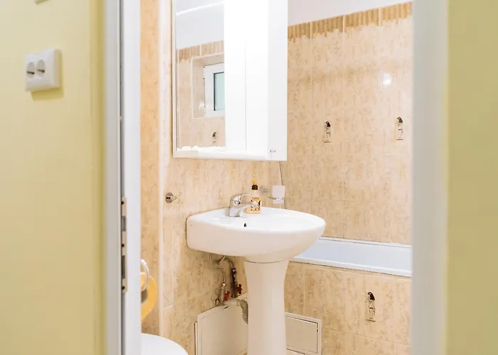 Herastrau Park - Business District - Arancia *